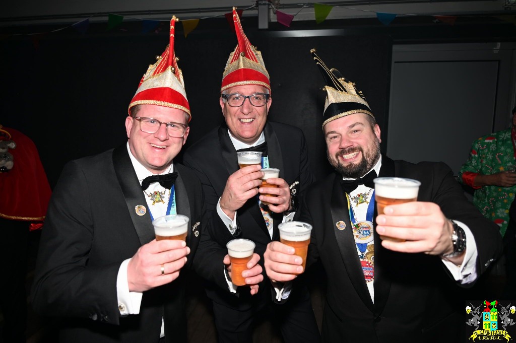 ../Images/Seniorencarnaval 2026 355.jpg